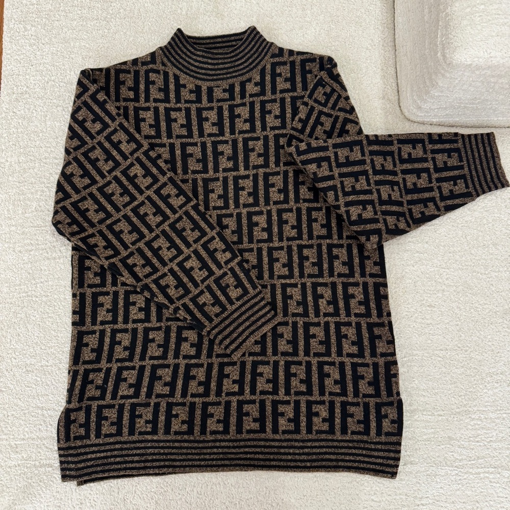 Authentic FENDI Zucca FF Logo Classic Mockneck Wool Sweater | Size L-XL